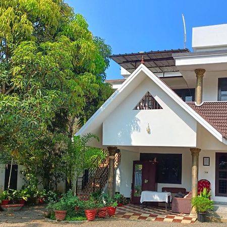 Alma Homestay Mararikulam Εξωτερικό φωτογραφία