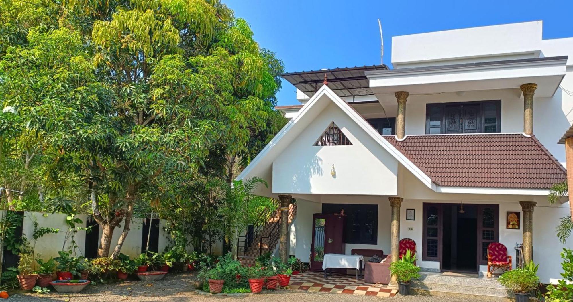 Alma Homestay Mararikulam Εξωτερικό φωτογραφία