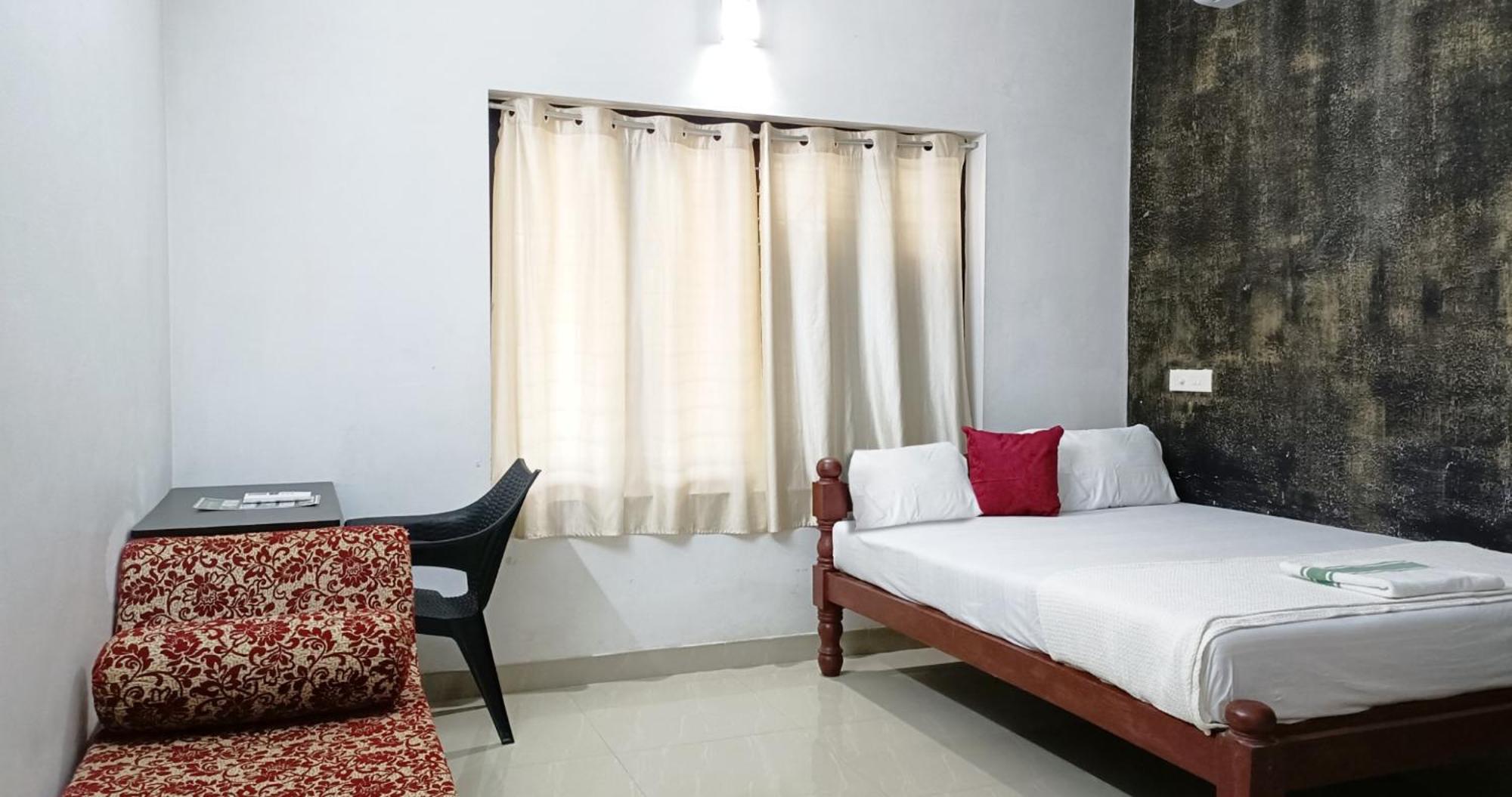 Alma Homestay Mararikulam Εξωτερικό φωτογραφία