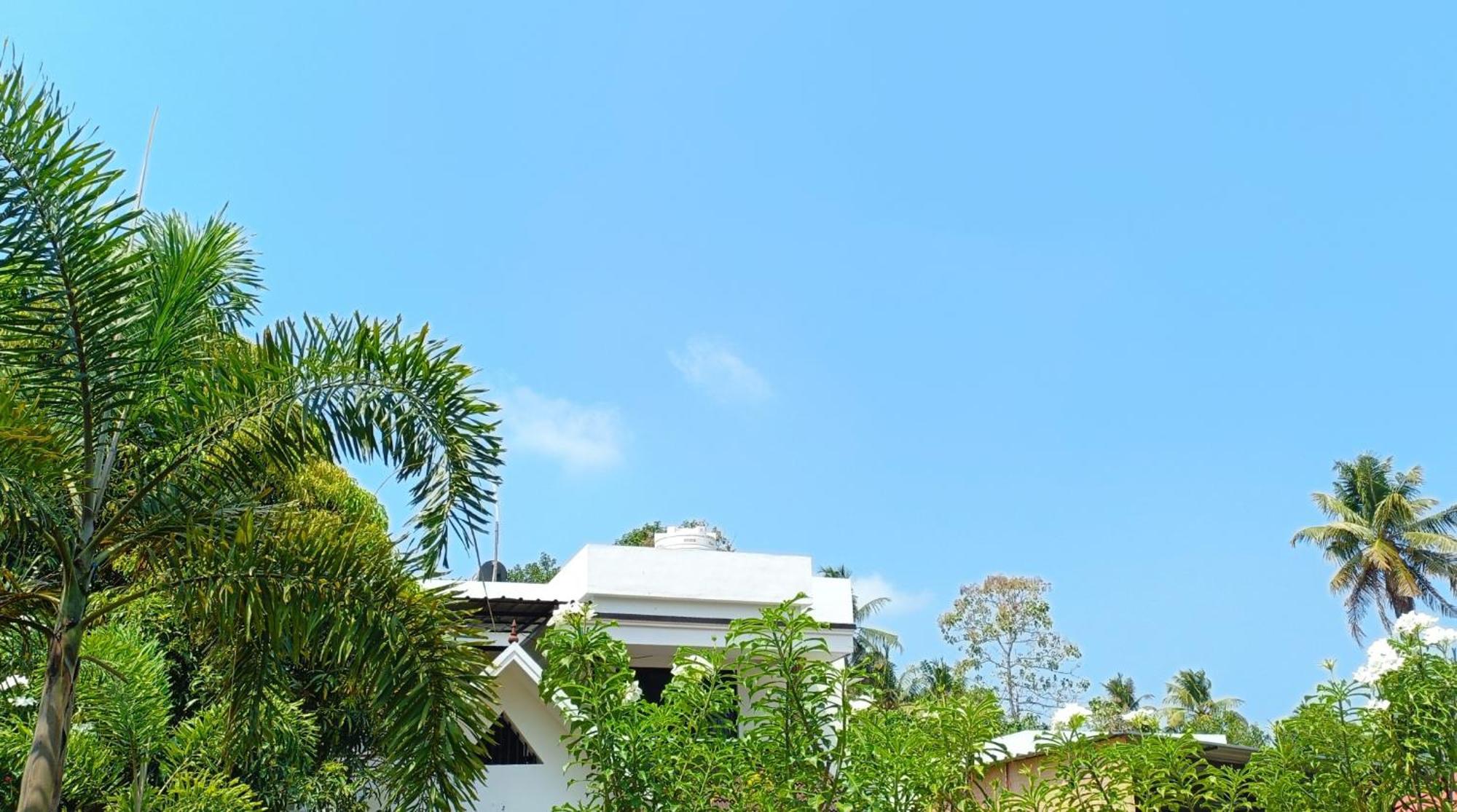 Alma Homestay Mararikulam Εξωτερικό φωτογραφία