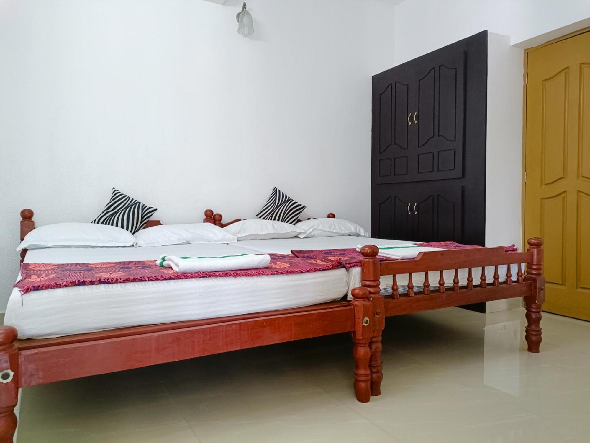 Alma Homestay Mararikulam Εξωτερικό φωτογραφία