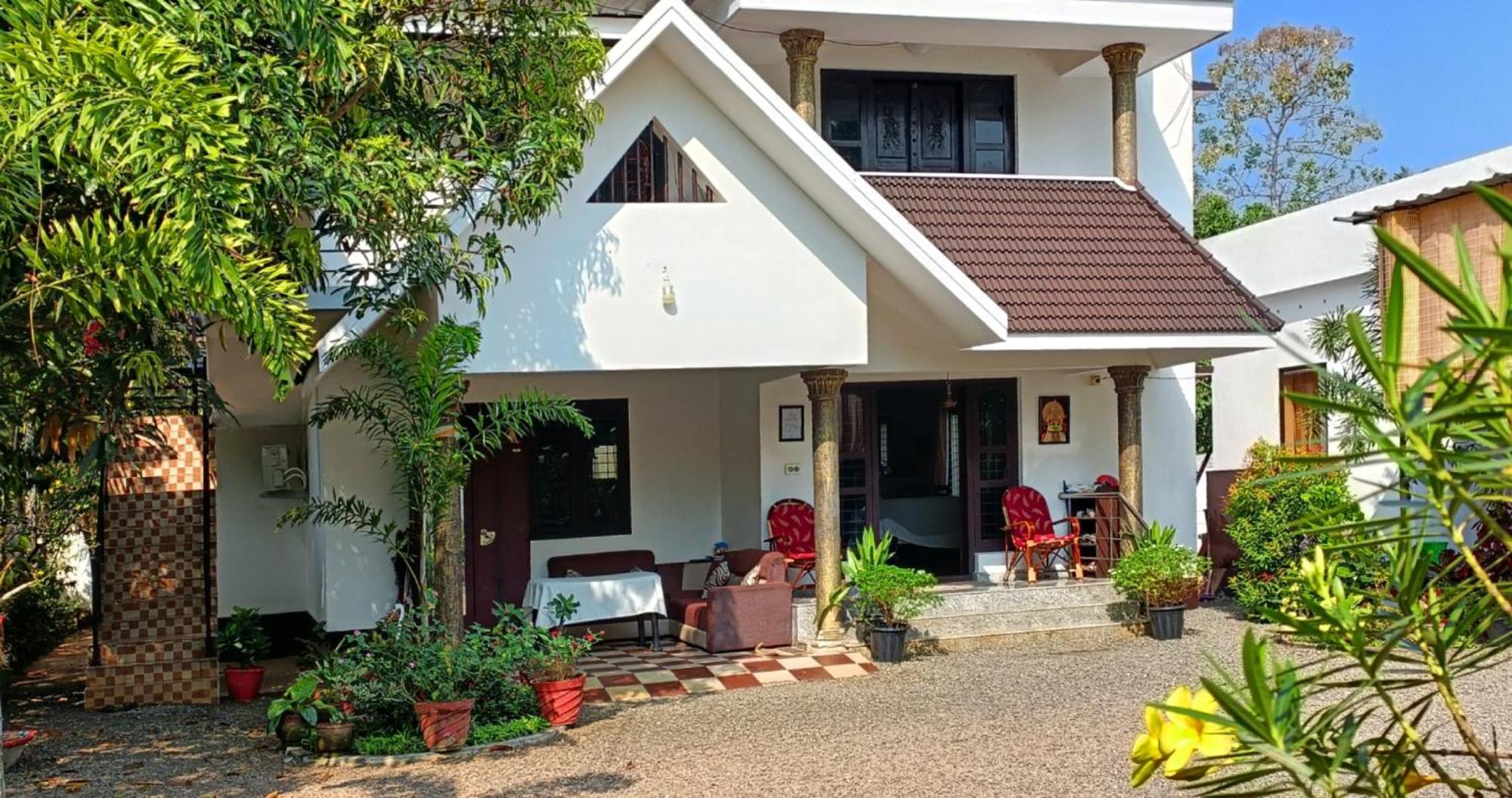 Alma Homestay Mararikulam Εξωτερικό φωτογραφία